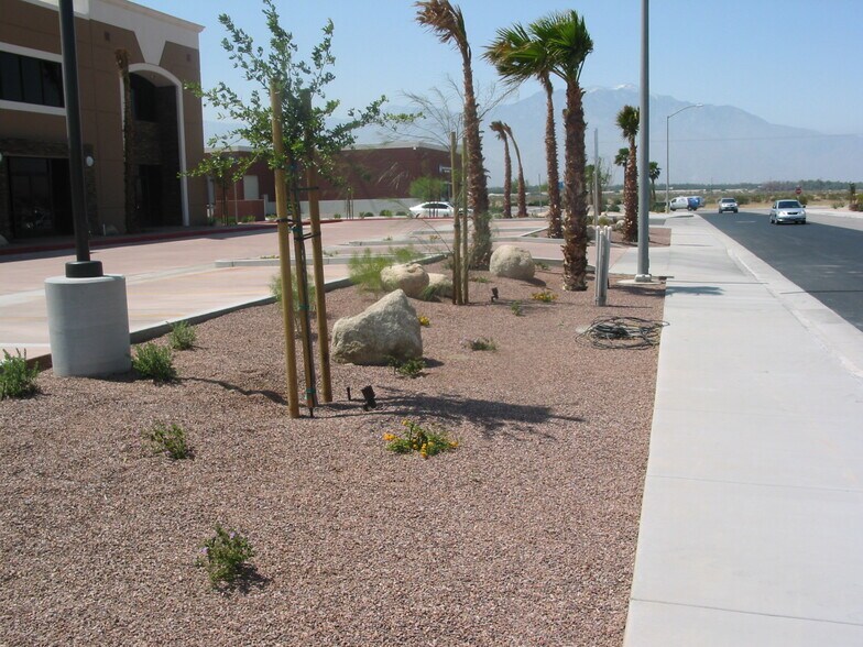 More Photos Of 72049 Petland Pl, Thousand Palms Warehouse For Lease