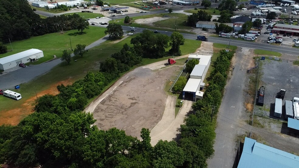 More Photos Of 2721 E SH 31, Kilgore Industrial For Lease