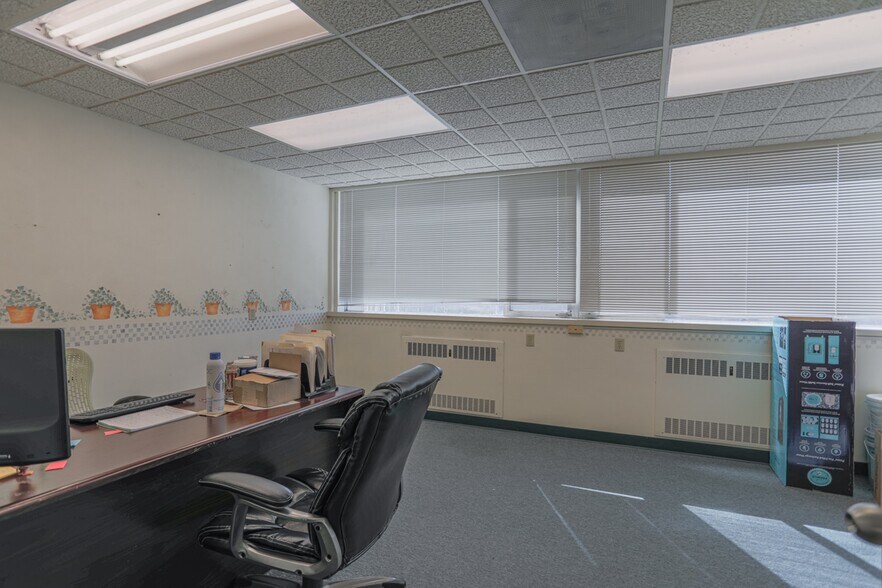 More Photos Of 2801 N 7th St, Wausau Medical For Sale