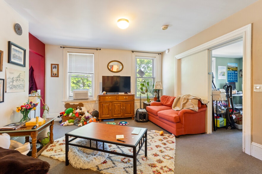 More Photos Of 176 Williams St, Providence Apartments For Sale