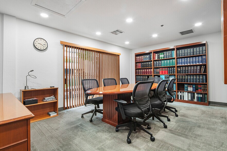 More Photos Of 541 Jefferson Ave, Redwood City Office For Sale