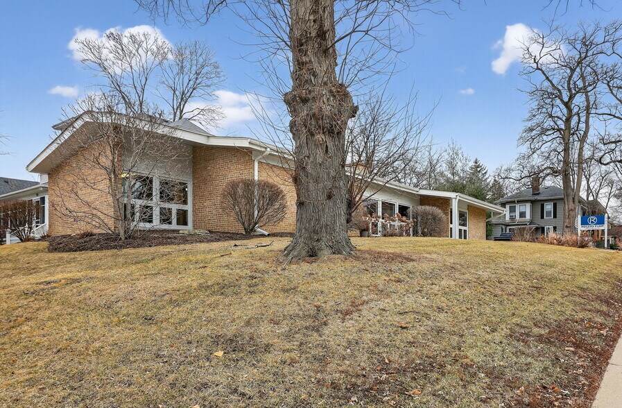 More Photos Of 207 Webster St, Batavia Office Residential For Sale