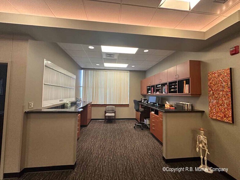 More Photos Of 4350 S National Ave, Springfield Medical For Sale