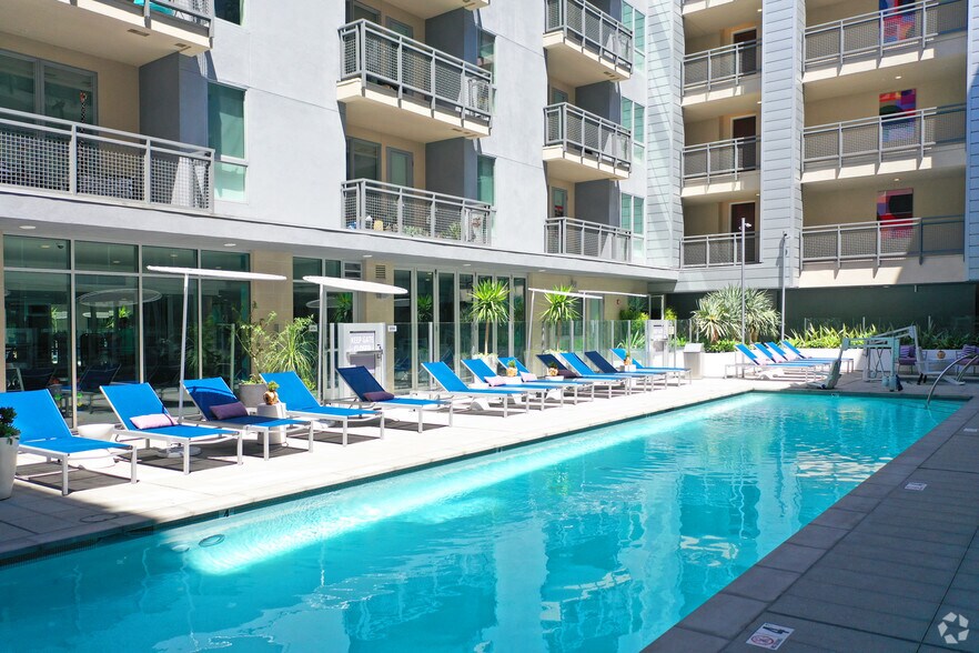 More Photos Of 201-275 W Lexington Dr, Glendale Apartments For Lease