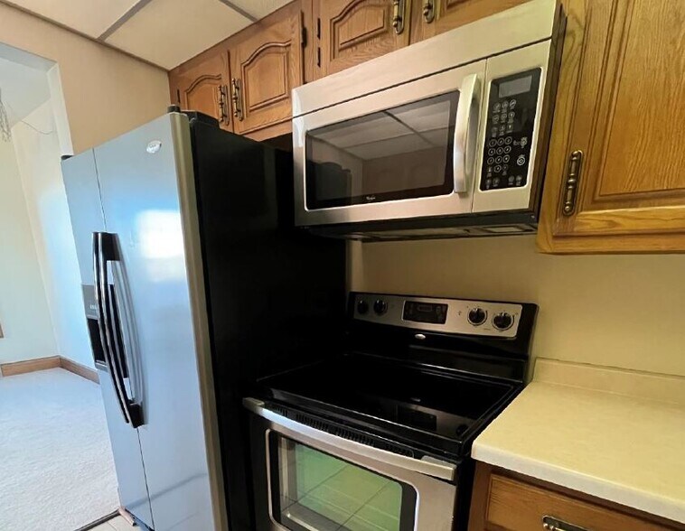 More Photos Of 1408 Strongs Ave, Stevens Point Apartments For Sale