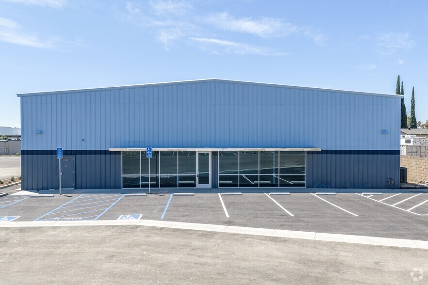 More Photos Of 1633 S Campus Ave, Ontario Warehouse For Lease