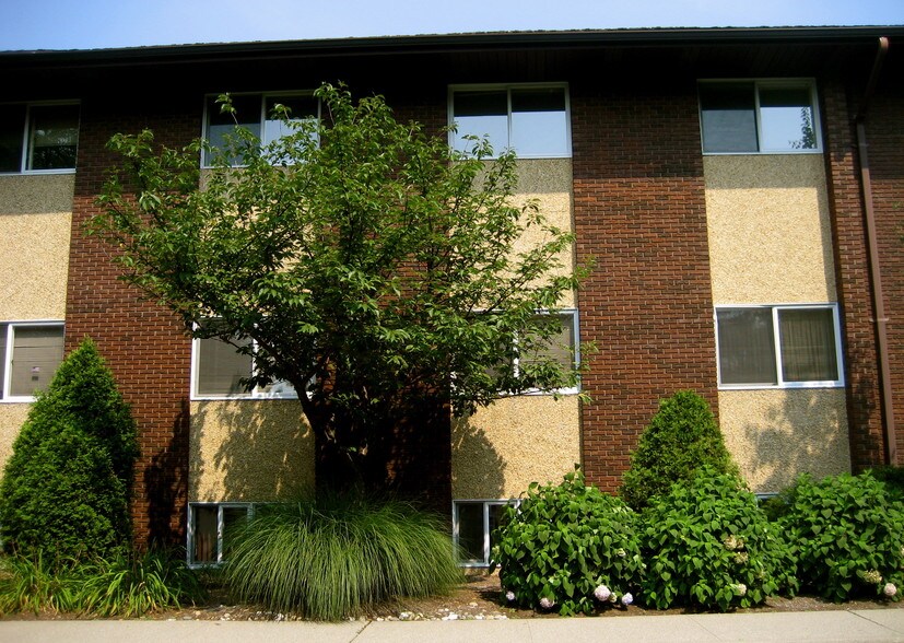 More Photos Of 33 Sicomac Rd, North Haledon Office For Lease