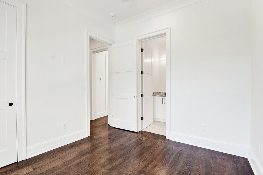 More Photos Of 104 17th st, Tybee Island Apartments For Sale