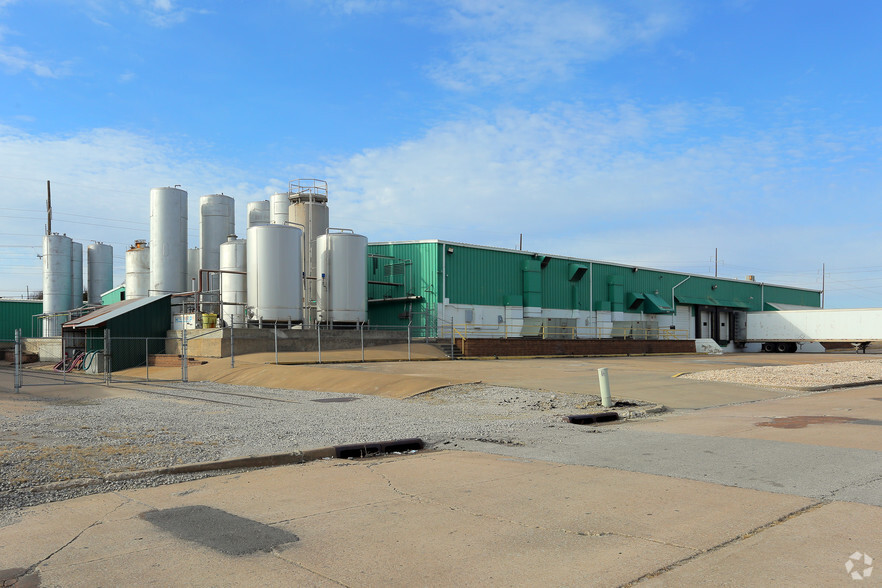 More Photos Of 4912 S 49th West Ave, Tulsa Manufacturing For Sale