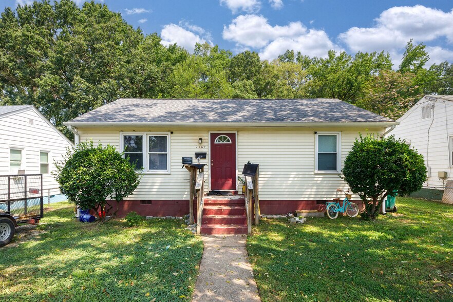 More Photos Of 3110 Woodcliff Ave, Richmond Specialty For Sale