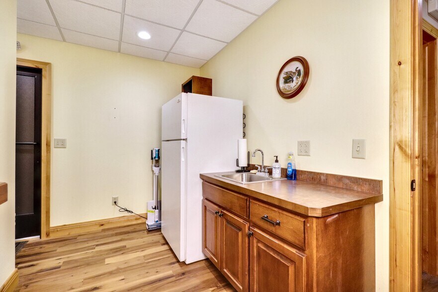 More Photos Of 616 US 51, Woodruff Office For Sale