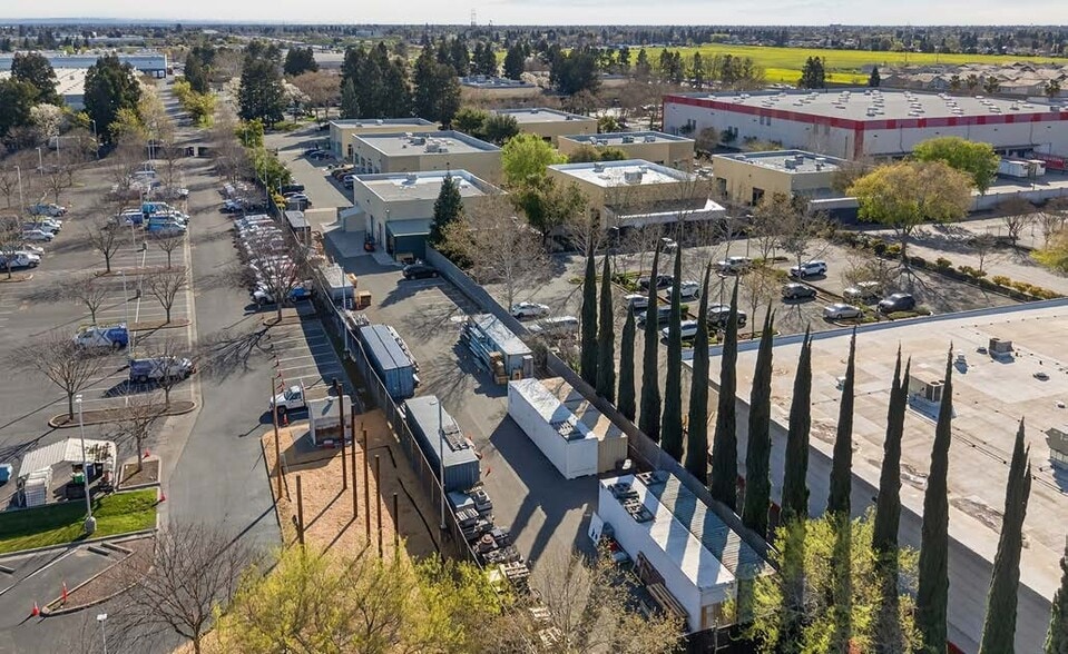 More Photos Of 4009 Vista Park Ct, Sacramento Research And Development For Sale