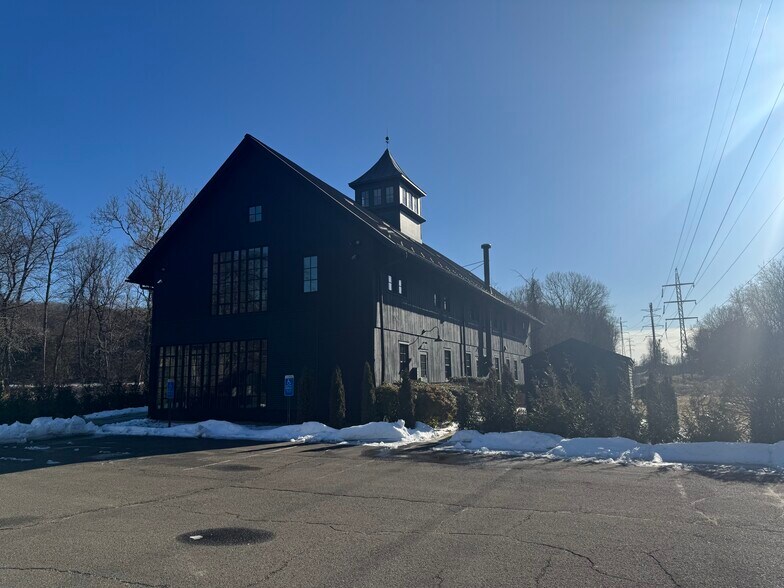 Primary Photo Of 27 Cannon Rd, Wilton Office For Lease