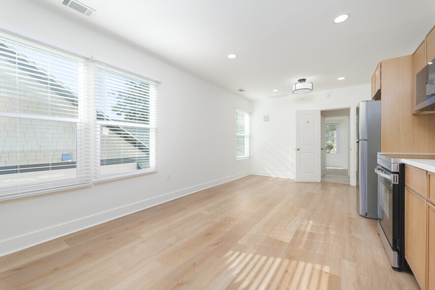 More Photos Of 1628 Walnut St, Jacksonville Multifamily For Sale