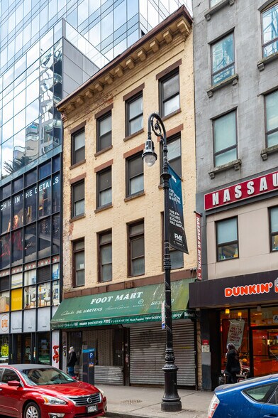 More Photos Of 120 Fulton St, New York Office For Lease