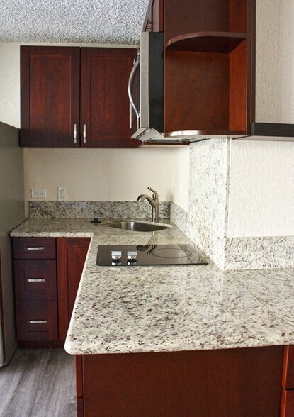 More Photos Of 441 Walina St, Honolulu Apartments For Sale