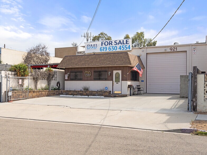 More Photos Of 921 Coolidge Ave, National City Light Manufacturing For Sale
