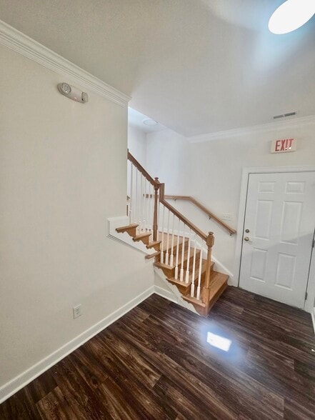 More Photos Of 9414 Charter Crossing Dr, Mechanicsville Office For Lease