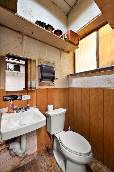 More Photos Of 25600 Harper Ave, Saint Clair Shores Freestanding For Sale