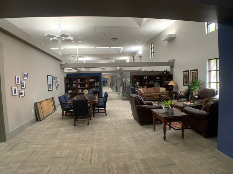 More Photos Of 1201 3rd St, Alexandria Office For Sale