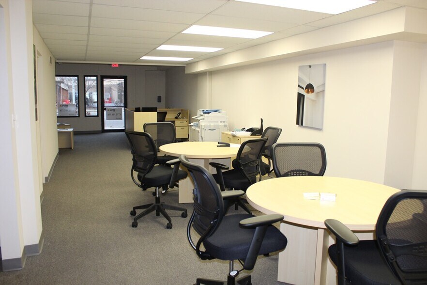 More Photos Of 6252 N Lincoln Ave, Chicago Office For Lease