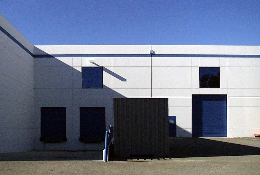 More Photos Of 27963 Franklin Pky, Valencia Warehouse For Sale