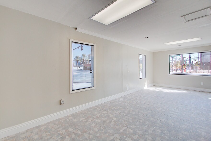 More Photos Of 800 S Casino Center Blvd, Las Vegas Loft Creative Space For Sale
