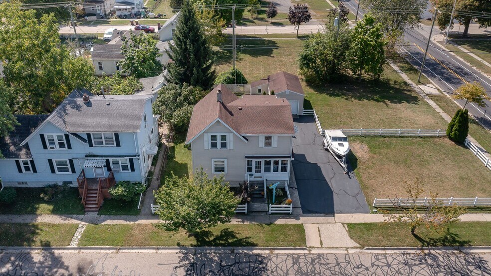 More Photos Of 1108 Humphrey St, Monroe Apartments For Sale