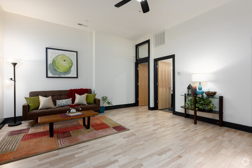 More Photos Of 50 W 4th St, Winston-Salem Apartments For Lease