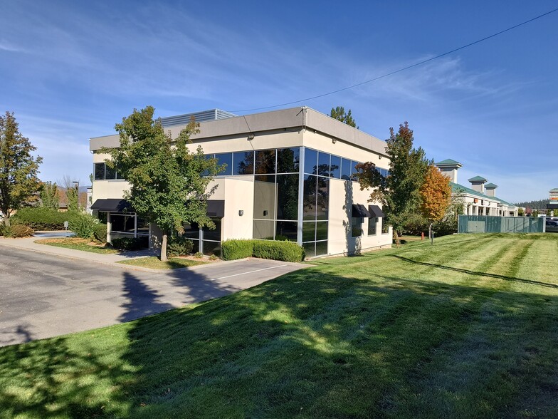 More Photos Of 2208 N Swing Ln, Liberty Lake Medical For Sale