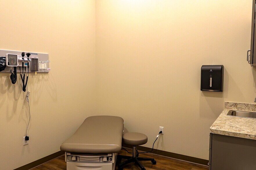 More Photos Of 5004 122nd St, Lubbock Office Residential For Lease