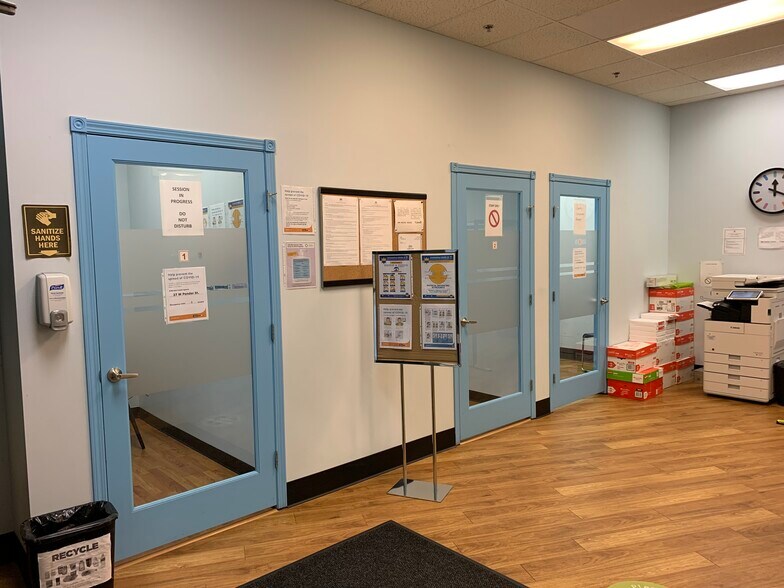 More Photos Of 27 W Pender St, Vancouver Apartments For Lease