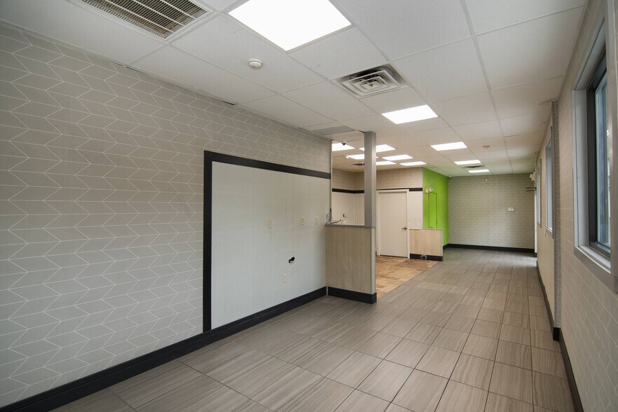 More Photos Of 1931 Alta Dr, Alderson General Retail For Sale