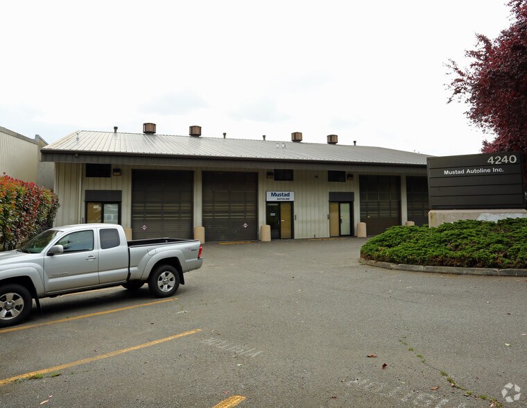 More Photos Of 4240 Gilman Pl W, Seattle Warehouse For Lease