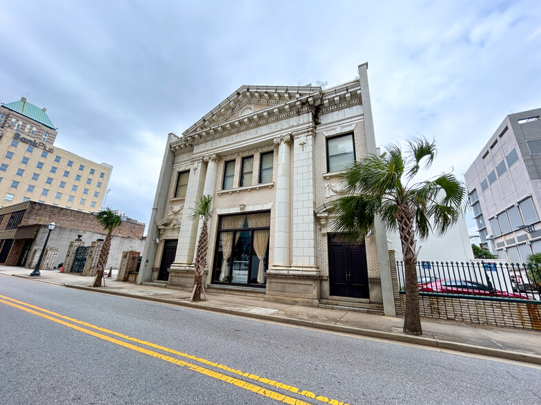 Primary Photo Of 68 St Francis St, Mobile Office For Sale