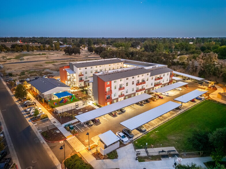 More Photos Of 2500 Cannery Loop, Davis Apartments For Sale