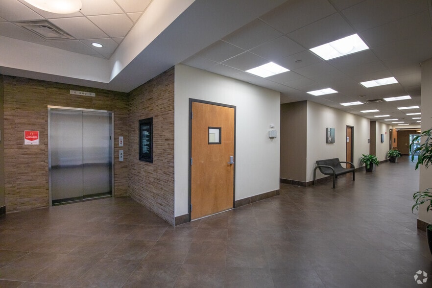 More Photos Of 6 Technology Dr, Setauket Unknown For Lease