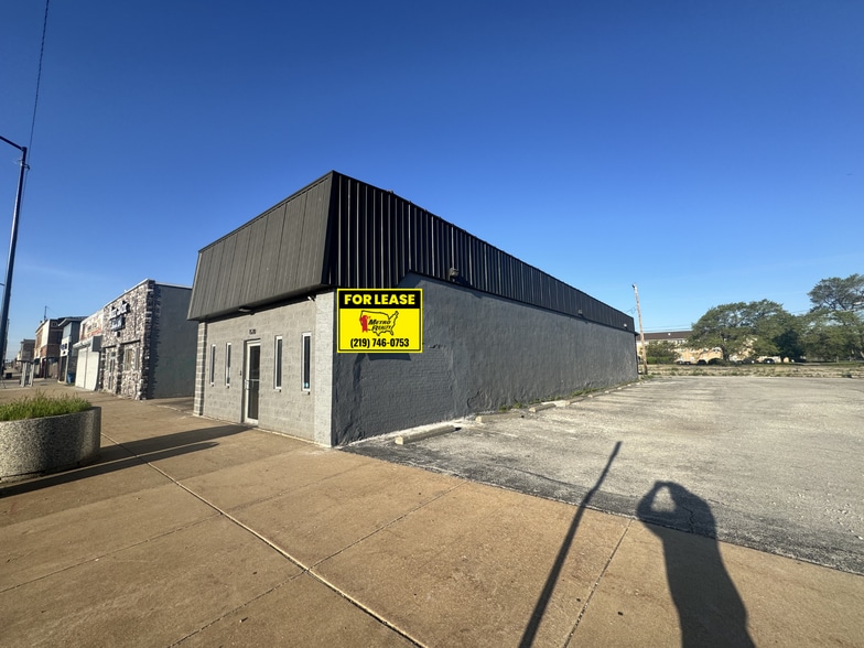 More Photos Of 1530 Broadway, Gary Storefront For Lease