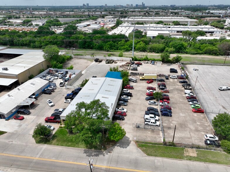 More Photos Of 10711 Shady Trl, Dallas Warehouse For Sale