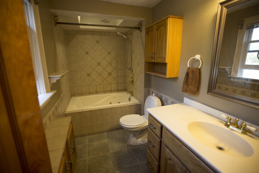 More Photos Of 201 Roses Hill Rd, Richfield Springs Hotel For Sale