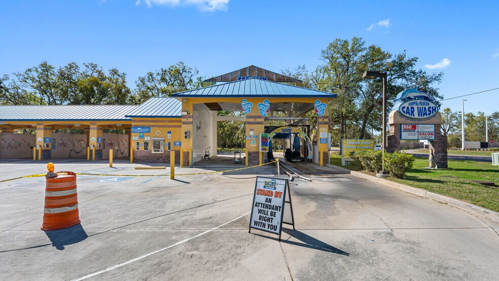 More Photos Of 113 S Valrico Rd, Valrico Carwash For Sale
