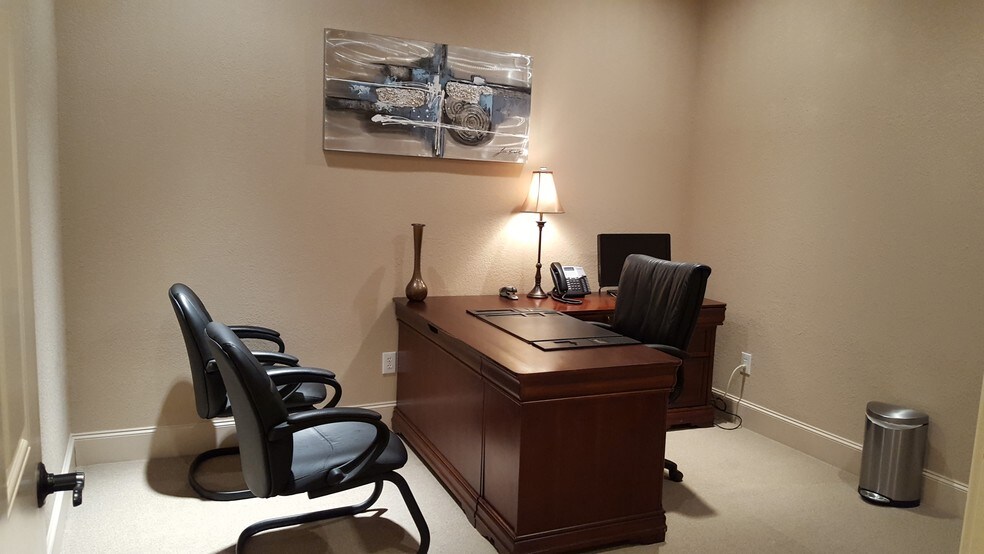 More Photos Of 1846 Snake River Rd, Katy Medical For Lease