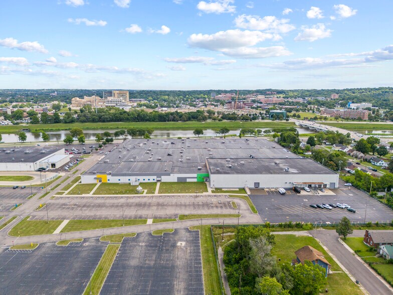 More Photos Of 1133 S Edwin C Moses Blvd, Dayton Office For Sale