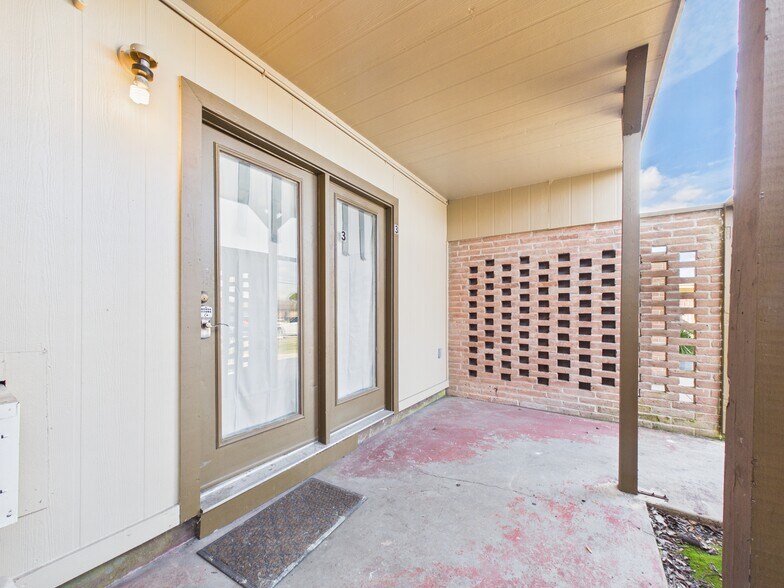 More Photos Of 1349 Jefferson Dr, Port Arthur Apartments For Sale