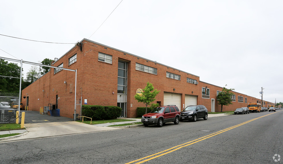 Primary Photo Of 3000 V St NE, Washington Warehouse For Lease