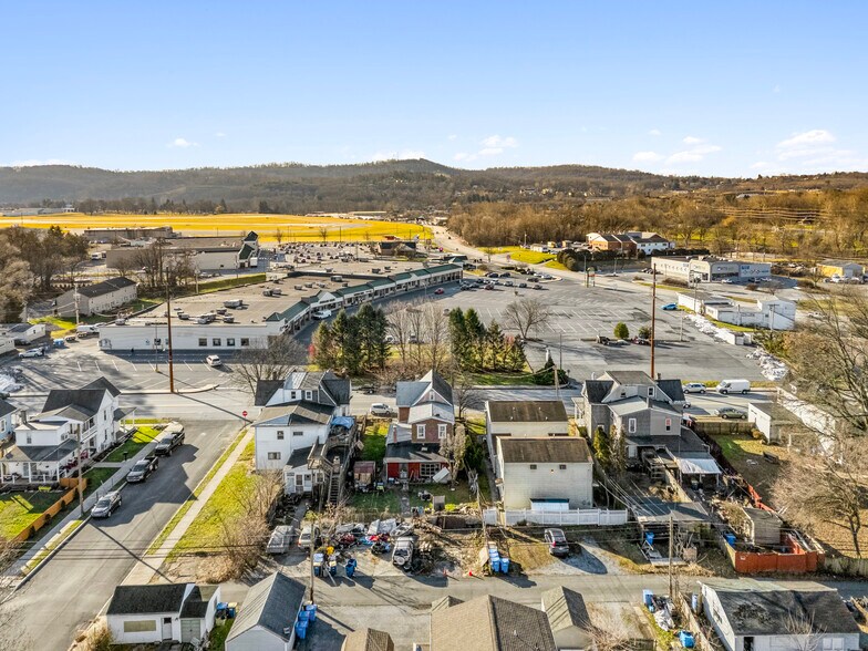 More Photos Of 120-132 Old York Rd, New Cumberland Unknown For Lease