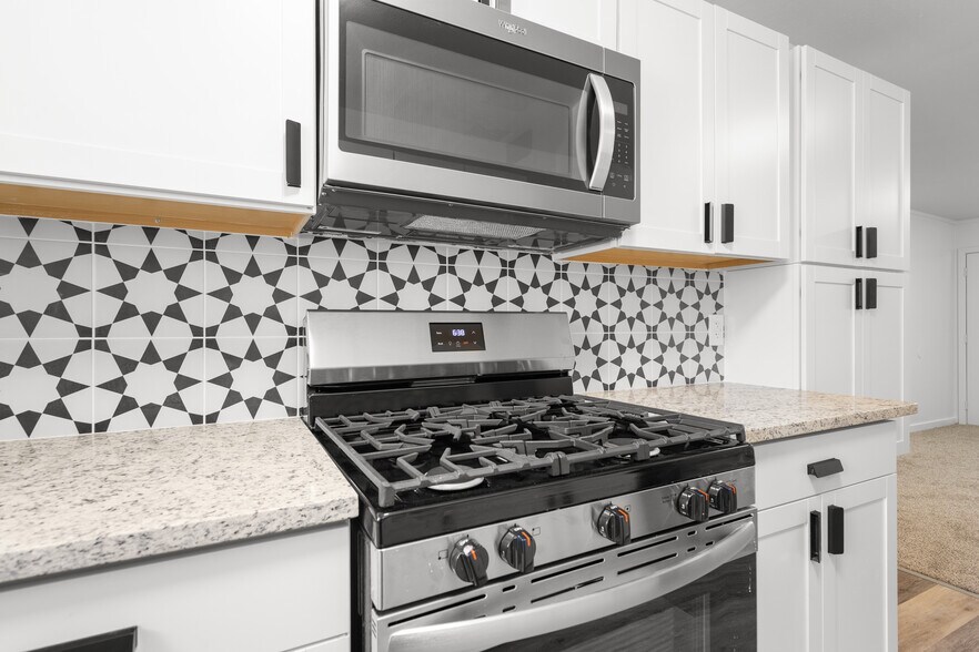 More Photos Of 2404 Louise St, Denton Multifamily For Sale