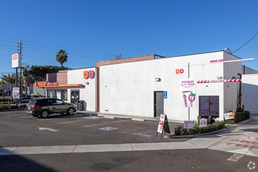 More Photos Of 4365 W Rosecrans Ave, Hawthorne General Retail For Lease