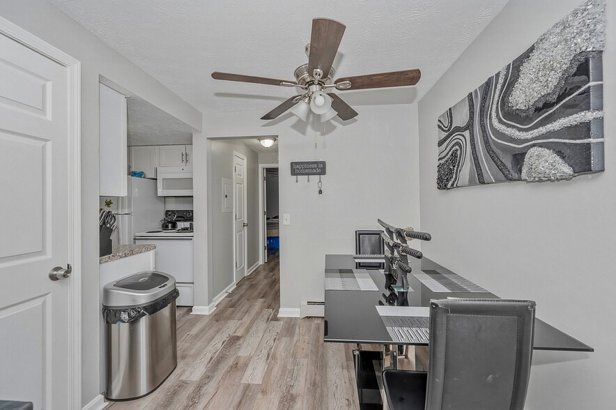 More Photos Of 10916 Reading Rd, Cincinnati Apartments For Sale