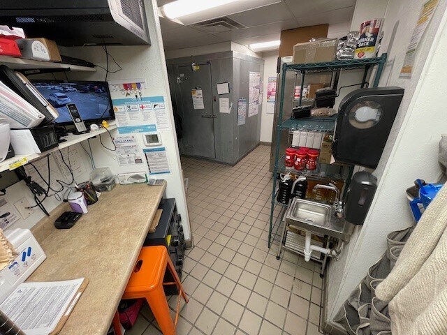 More Photos Of 1510 Rebsamen Park Rd, Little Rock Restaurant For Lease